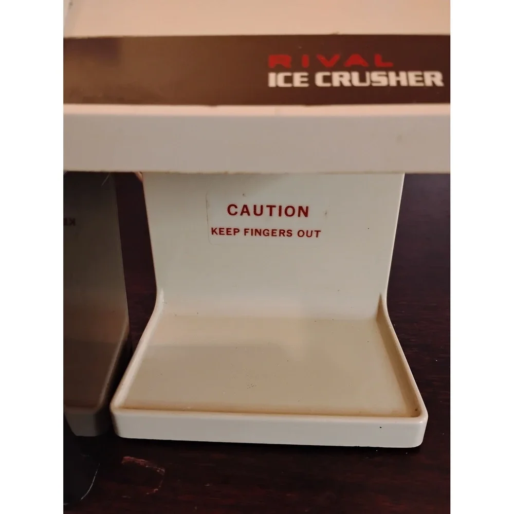 Vintage Rival Ice Crusher Model 840/1 Electric Countertop Cream Brown Retro Bar